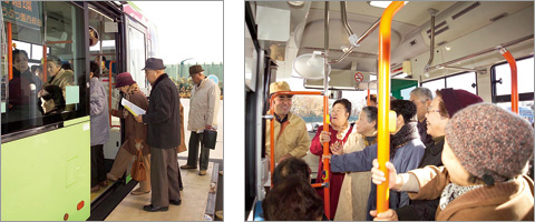 Hino Poncho - access for elderly